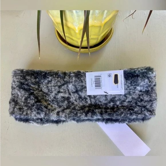 NWT Calvin Klein Faux Fur Head Band Wrap Ear Warmer Muff Grey - Picture 3 of 4